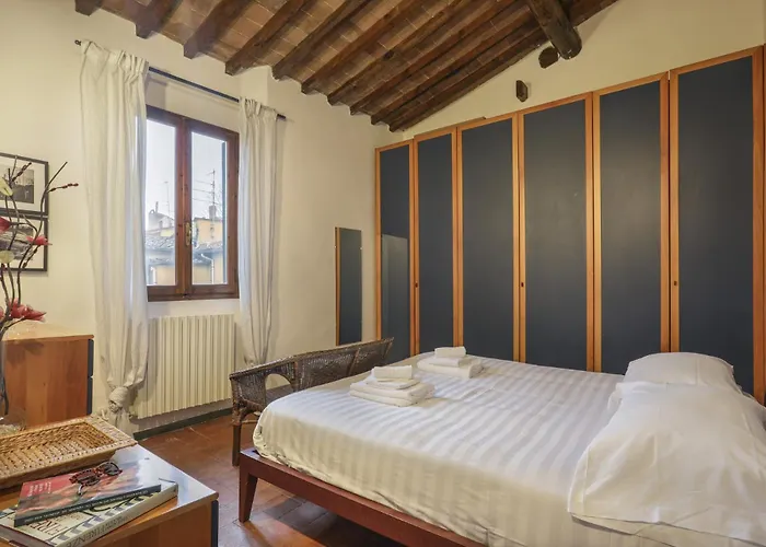 La Casita De El Malo - Sweet Dreams In Florence