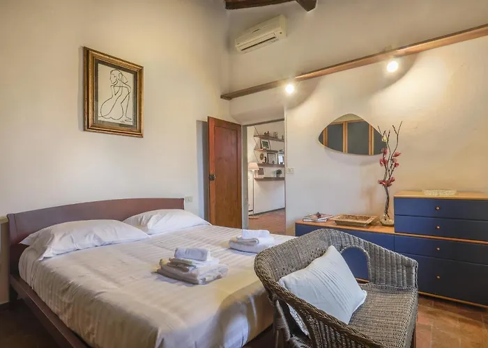 La Casita De El Malo - Sweet Dreams In Florence